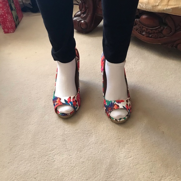 Christian Siriano, Tropical, Size 10 - Picture 10 of 14